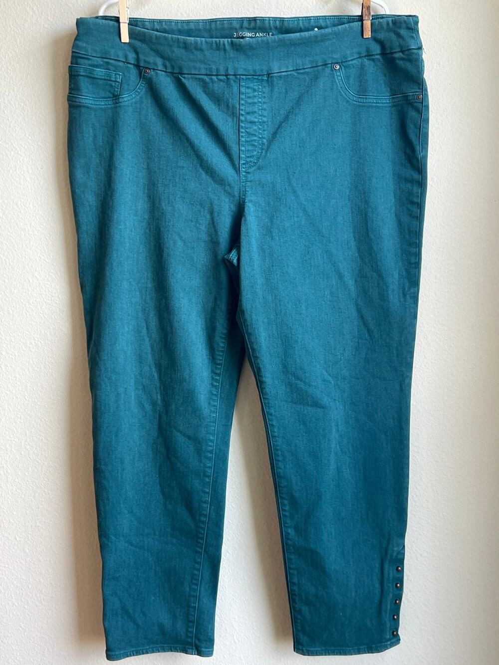 Chico's Brigitte So Slimming Button-Cuff Ankle Legging Pants Size 3.5/ XL Teal